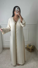 Charger l&#39;image dans la galerie, Abaya satinée crème PREMIUM