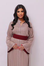 Charger l&#39;image dans la galerie, Caftan Assia taupe