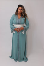 Charger l&#39;image dans la galerie, Caftan Alya vert sauge