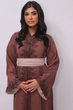 Charger l&#39;image dans la galerie, Caftan Assia chocolat